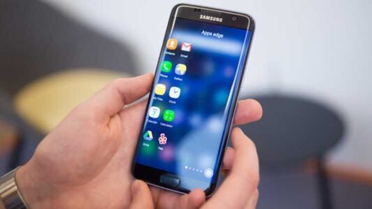 samsung galaxy s7 edge out about 26